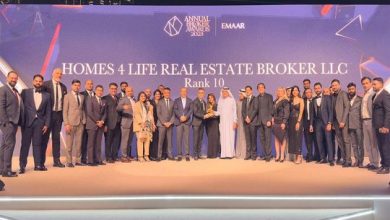 Homes-4-Life-Team-receiving-the-award.