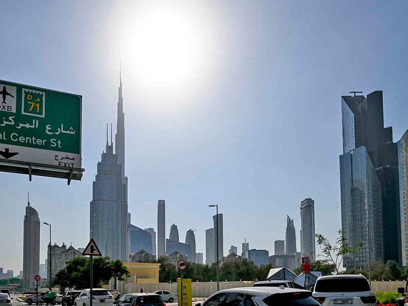 STOCK Dubai skyline property 18cf36b6b54 original ratio